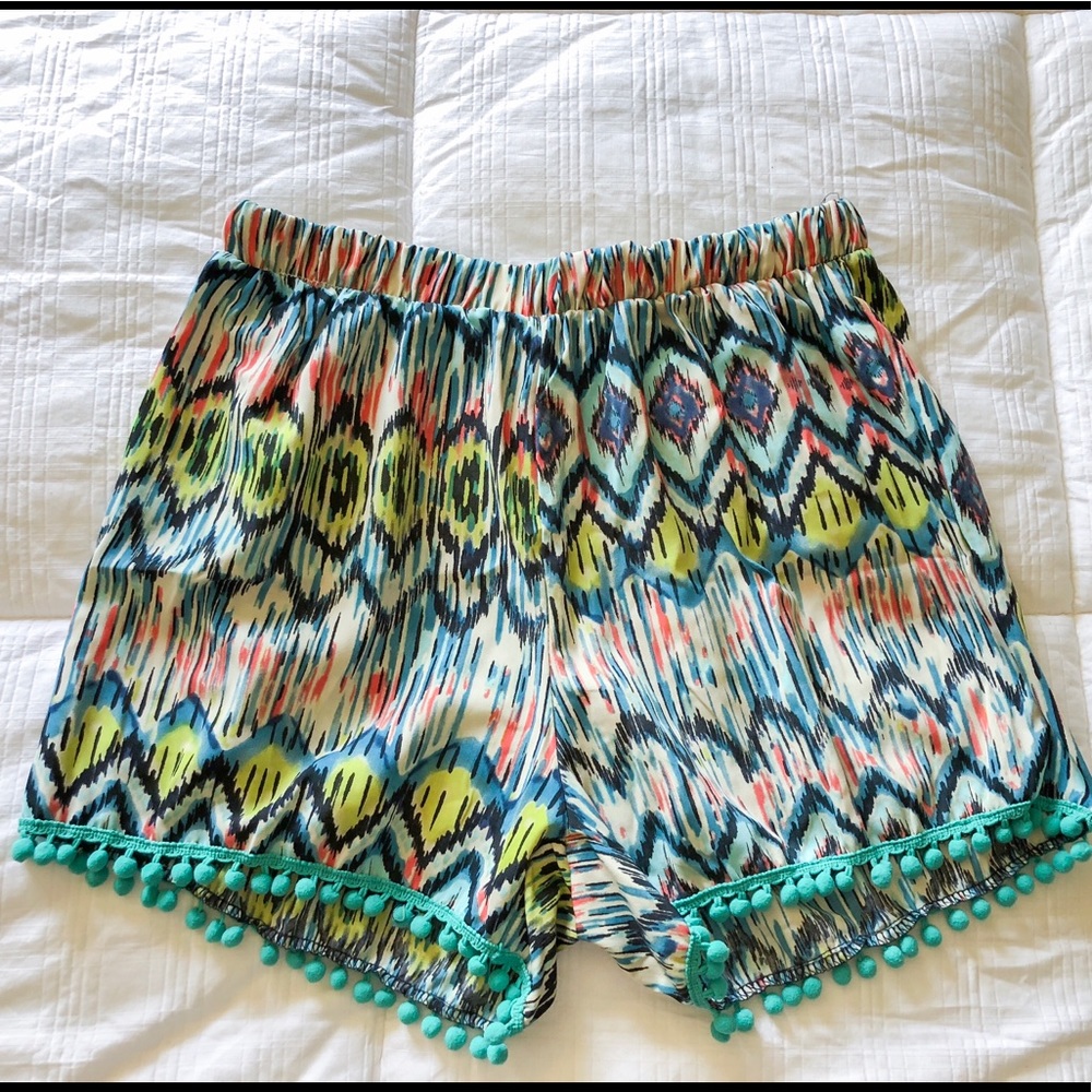 Boutique Pom pom shorts